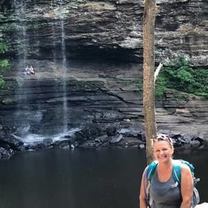 Meet your Posher, Candace